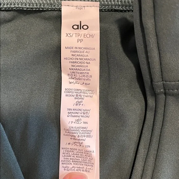 NWT | ALO Softsculpt Precision‎ 1/4 Zip Long Sleeve Clover Green XS - Picture 4 of 6